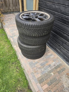 Winterbanden met velg(gereserveerd)
