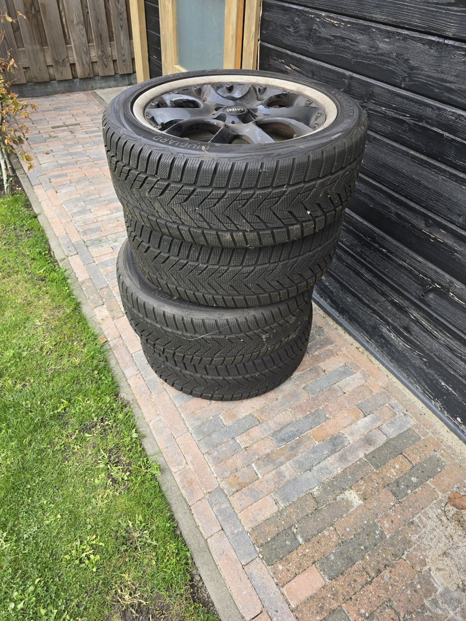 Winterbanden met velg(gereserveerd)