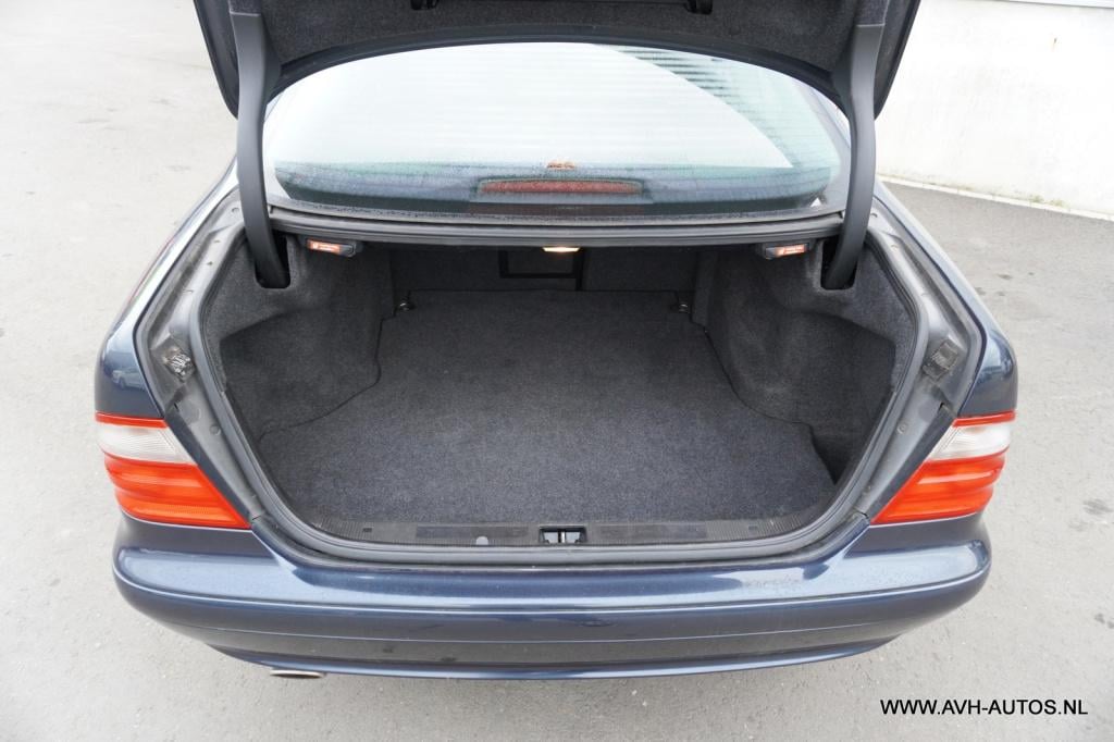 Mercedes-Benz Clk-klasse coupé 200 k. elegance automaat
