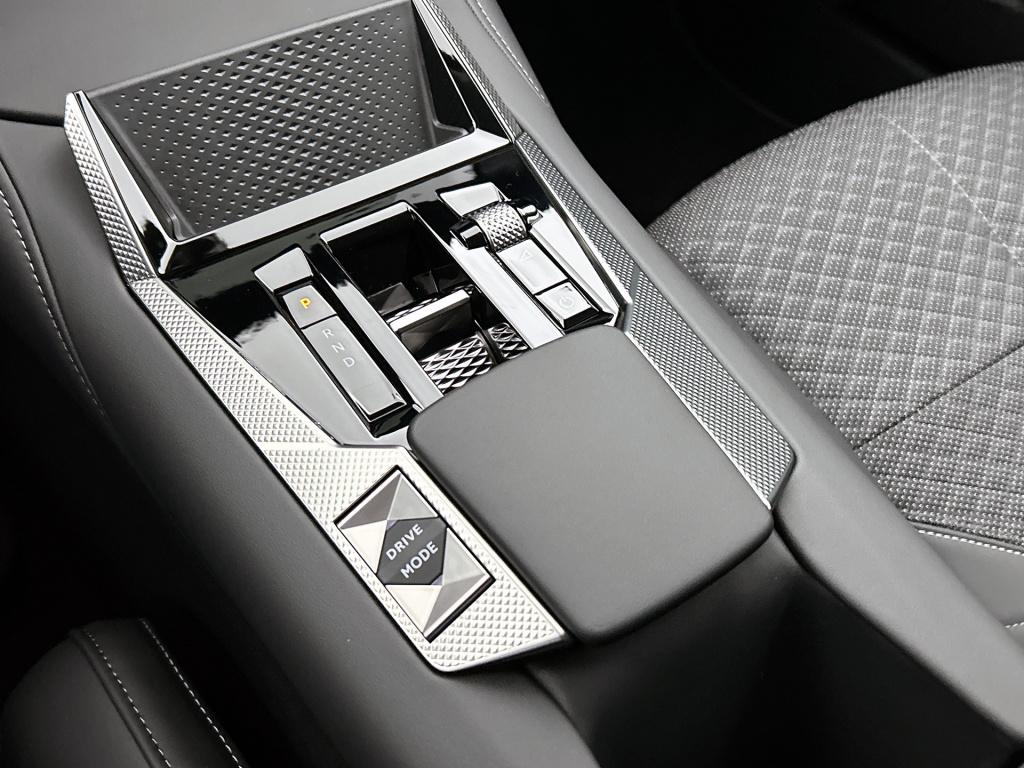 Ds Ds 4 no e-tense pallas comfort tech pack 58.3 kwh | adaptieve cruise con