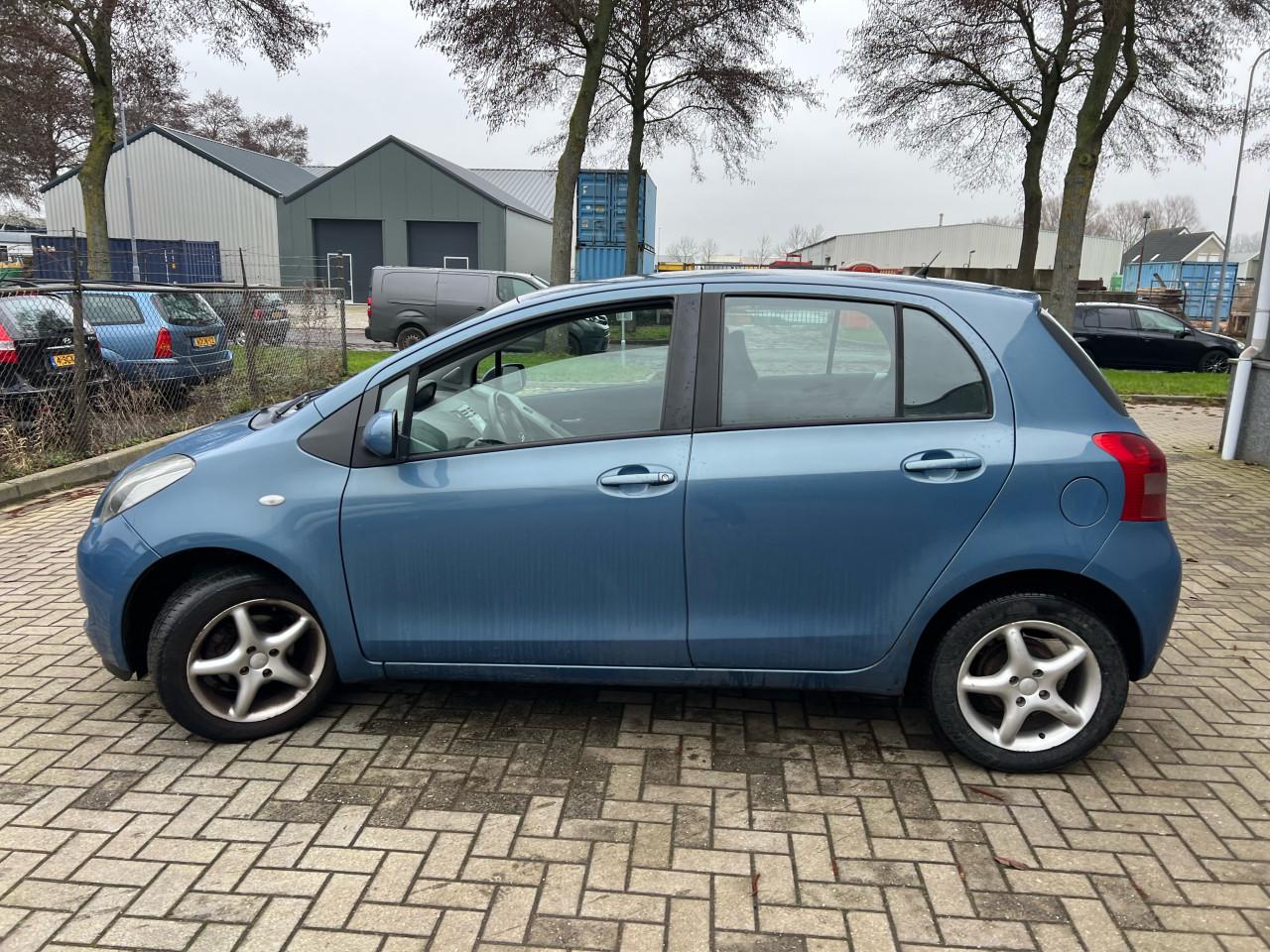 Toyota Yaris 1.3VVTi Sol Automaat Vol Jaar Apk