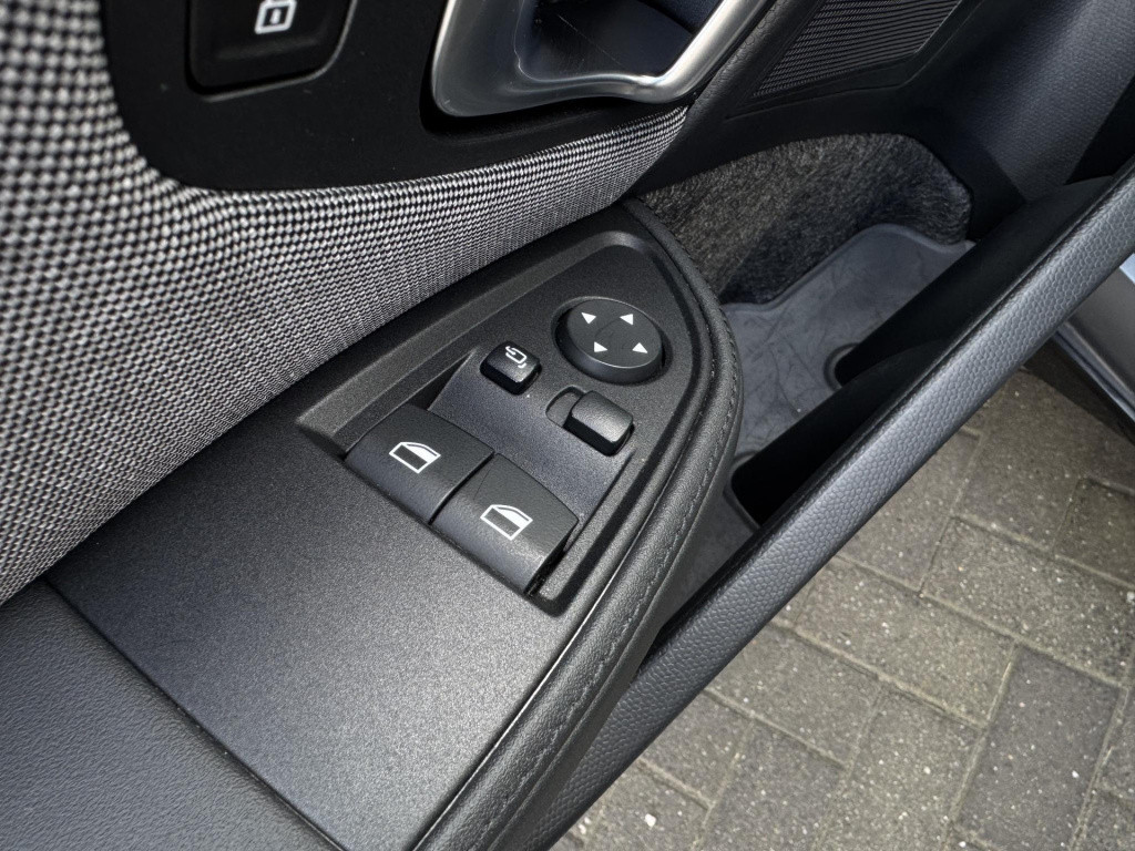 BMW I3 dark shadow edition 120ah 42 kwh | navigatie | camera | adapt. cruis