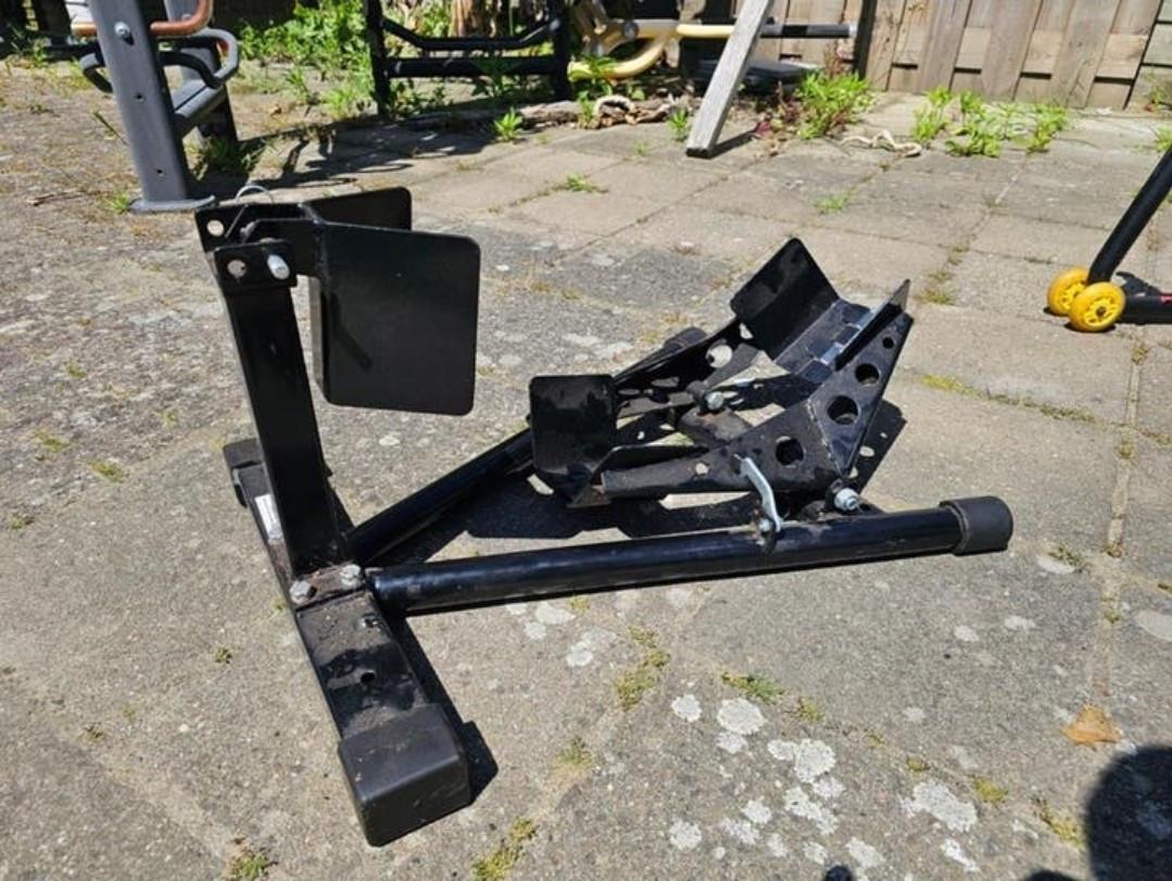 Paddockstand (achterwiel) en voorwielklem