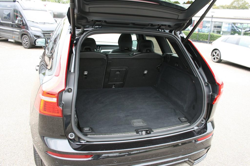 Volvo XC60 2.0 t6 plug-in hybrid awd plus black edition
