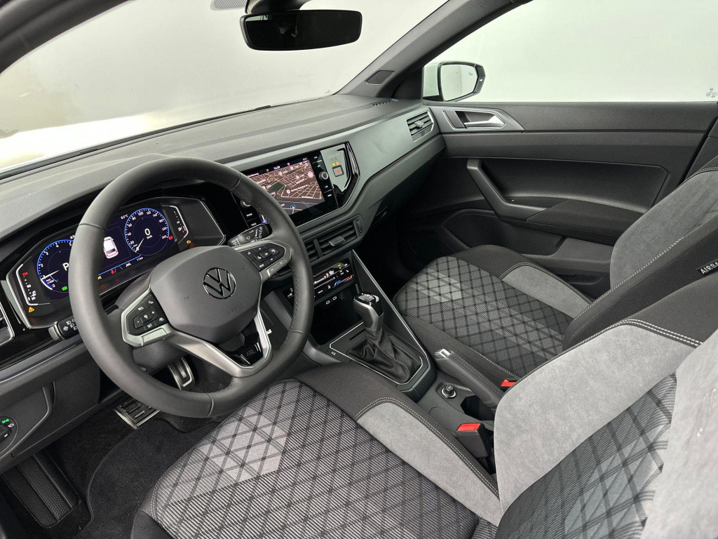 Volkswagen Polo r-line-edition 1.0 70 kw / 95 pk tsi hatchback 7 v