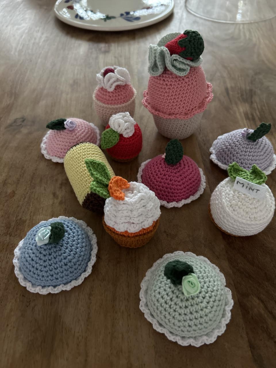 Gehaakte gebakjes