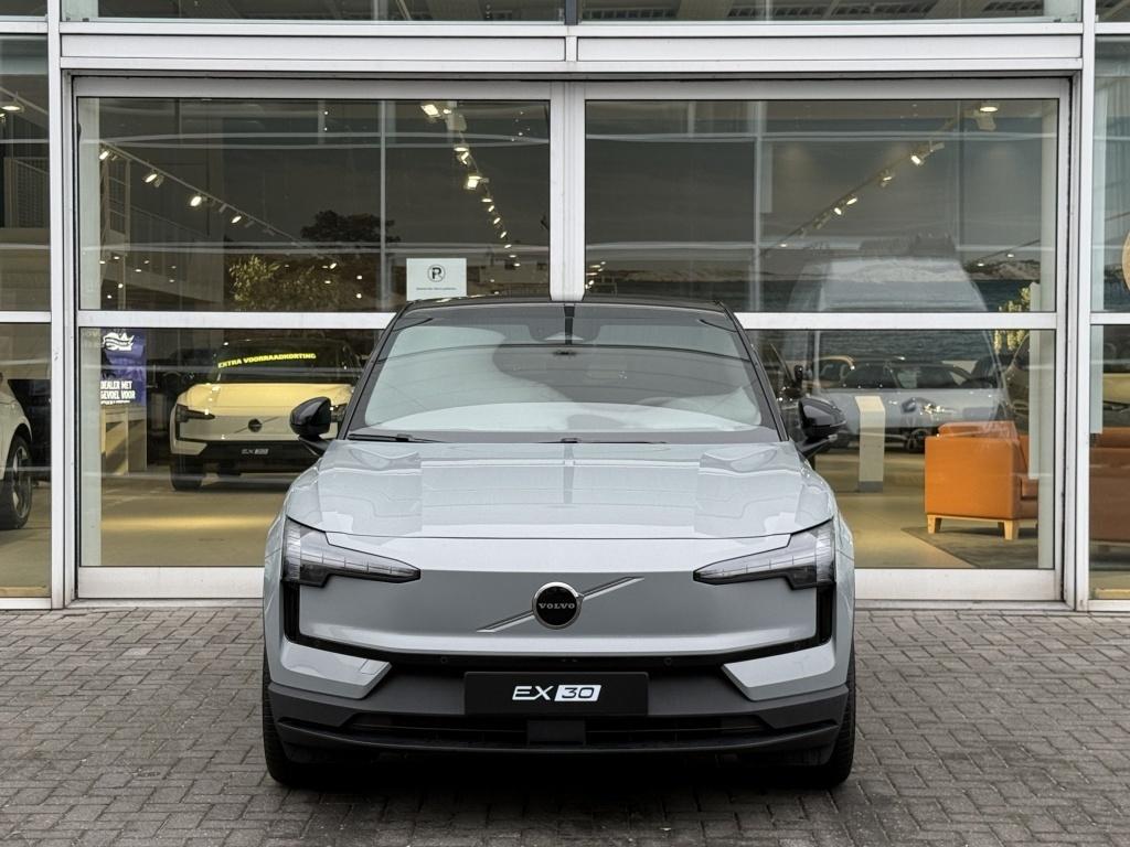Volvo Ex30 extended plus 272pk/69kwh| adap.cruise| h&k sound| keyless| dab+