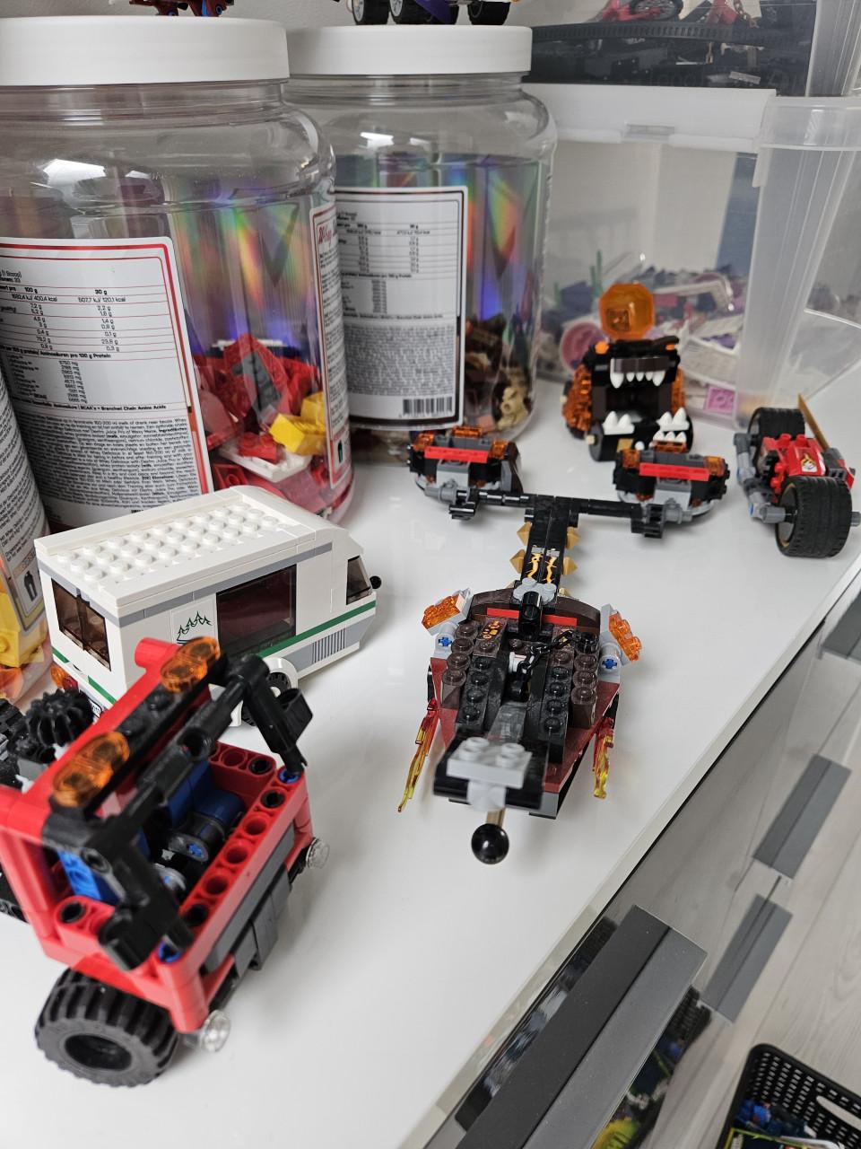 Zo'n 40 sets, los in dozen. Lego 70312, 70314, 60055 enz.