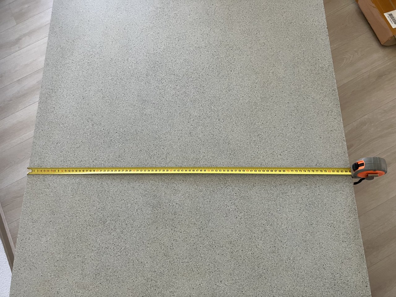 Eetkamertafel met uitschuifbaar deel