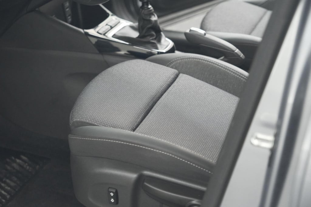 Opel Crossland X turbo 110 elegance | camera | navigatie | parkeersensoren 