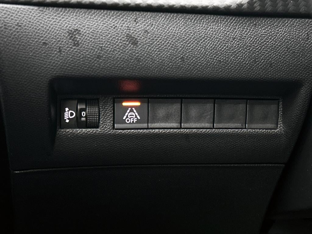 Peugeot 208 75 pk style | rijklaar | parkeersensoren | apple carplay | crui