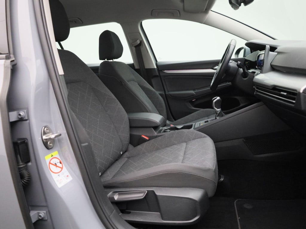 Volkswagen Golf variant 1.0 tsi life | lmv | parkeer sensoren | virtual coc