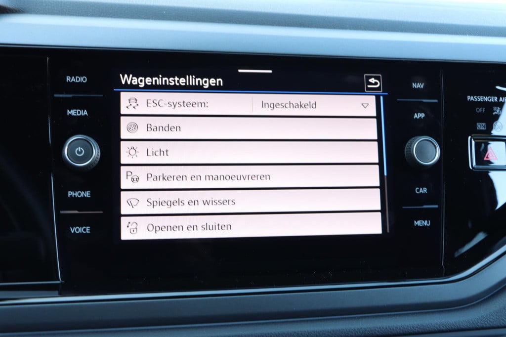 Volkswagen Taigo 1.0 tsi dsg r-line business