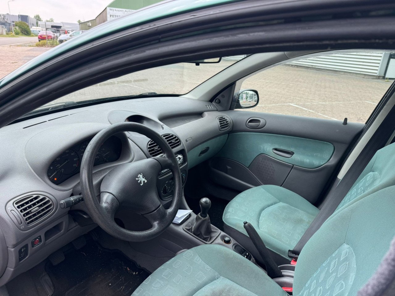 Peugeot 206 bj 2001 1100 euro
