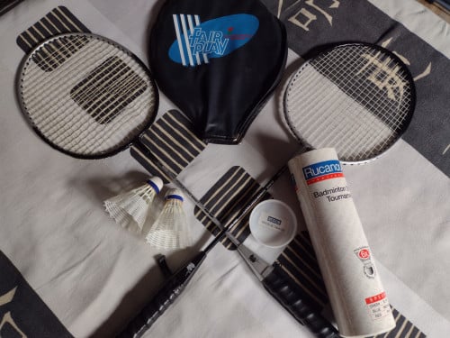 Badminton set