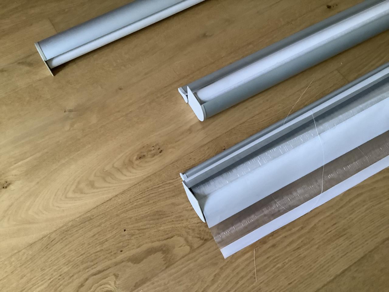 Raamdecoratie, 3 rolgordijnen. 2x 127,5cm en 1x 87cm