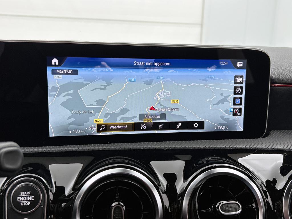 Mercedes-Benz A-Klasse 180 business solution amg | amg line | stoelverwarmi