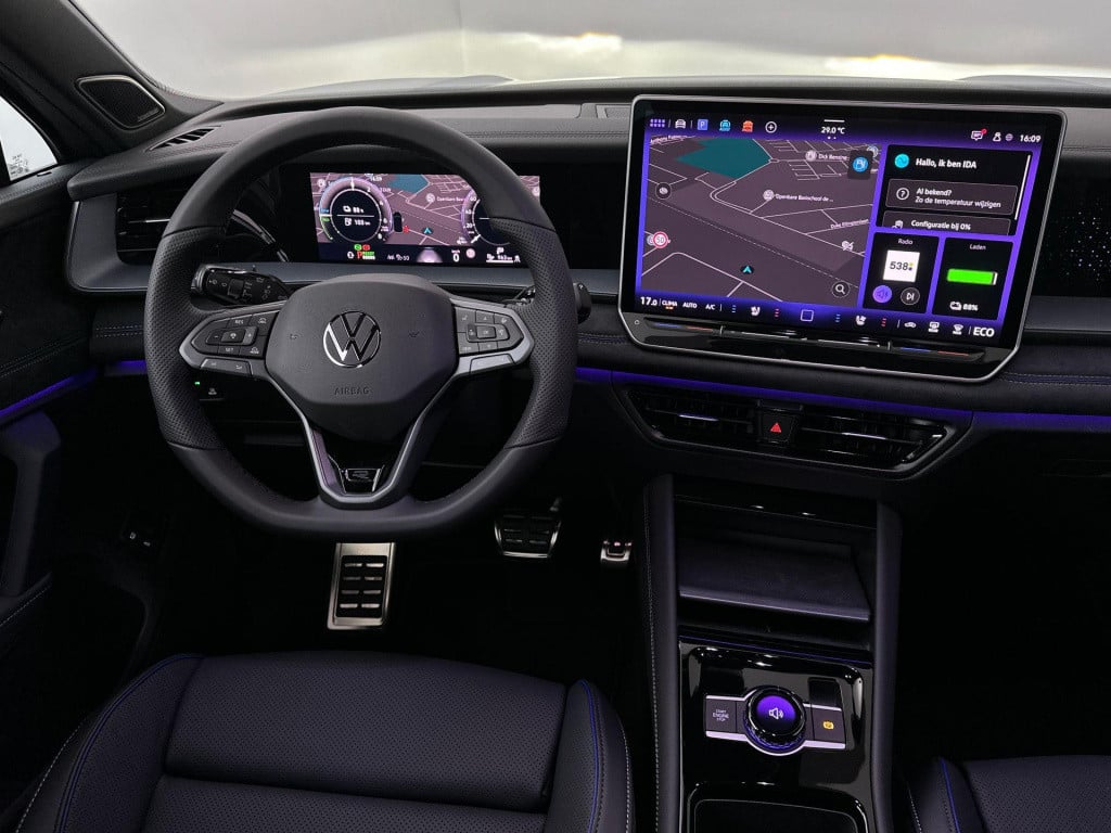 Volkswagen Tayron r-line-edition 1.5 ehybrid 200 kw / 272 pk suv 6 v