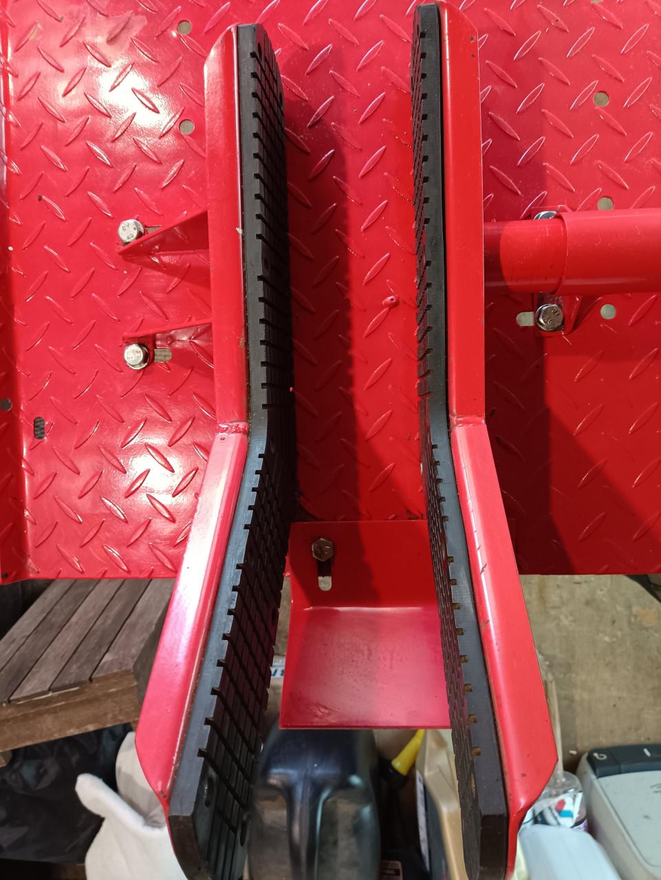 Zware stalen Hydraulische hefbrug tot een gewicht van 450 kg.