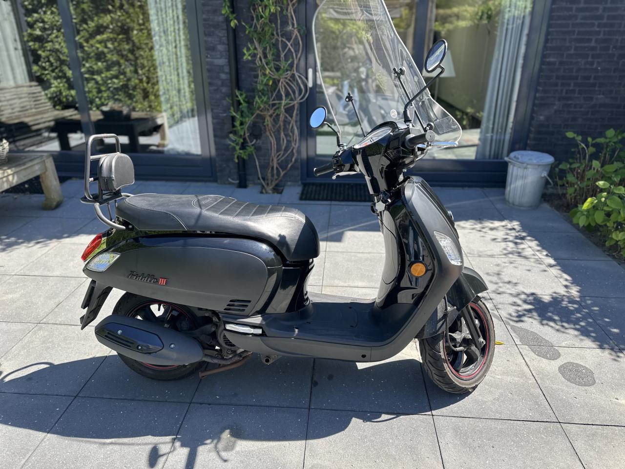 SYM Fiddle III mat zwart 25 km/h 2020