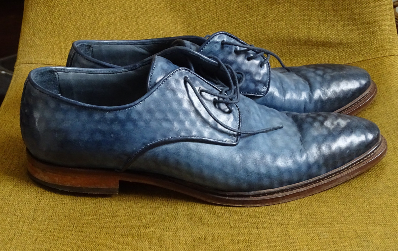 Nette Blauwe Italiaanse schoenen Mt 45 golfbalmotief
