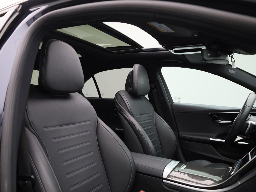 Mercedes-Benz C-Klasse 180 amg line | automaat | panoramadak | trekhaak | v
