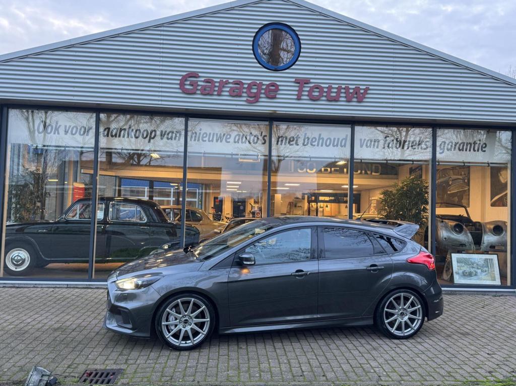 Ford Focus 2.3 rs orig nl schaalstoelen "clubsport"