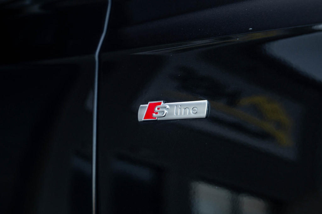 Audi Q7 sq7 s-line grijs kenteken 3x s-line / 360 camera / adaptive cruise 