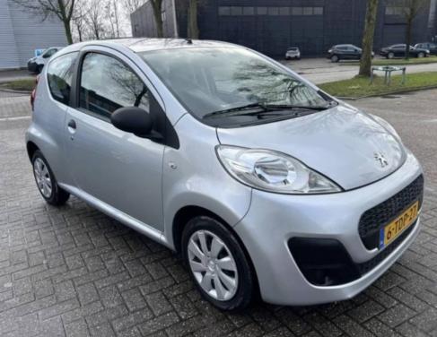 Peugeot 107 1.0 Urban L accent 2014