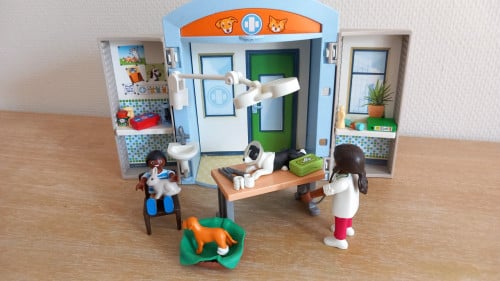 Playmobil dierenarts speelbox setnr 70309