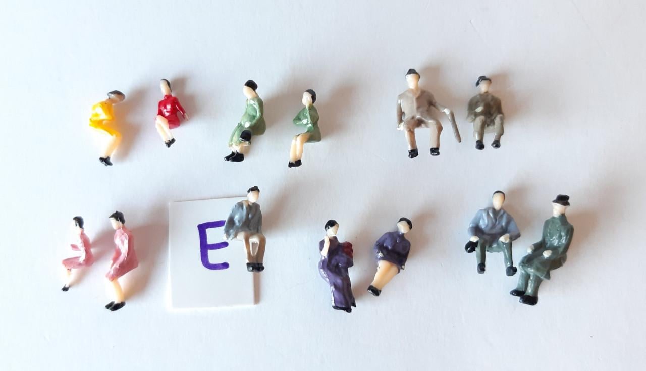 H0 Passagiers / Zittende Figuren / Poppetjes