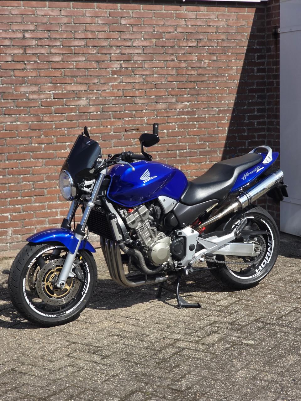 Honda CB900F Hornet