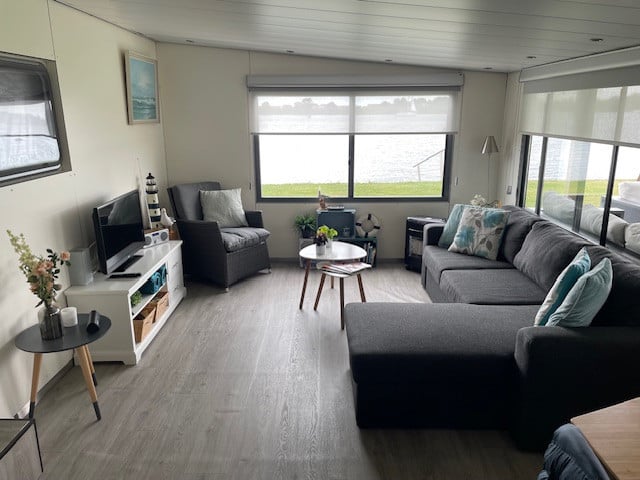 Te huur caravan op camping de paardekreek