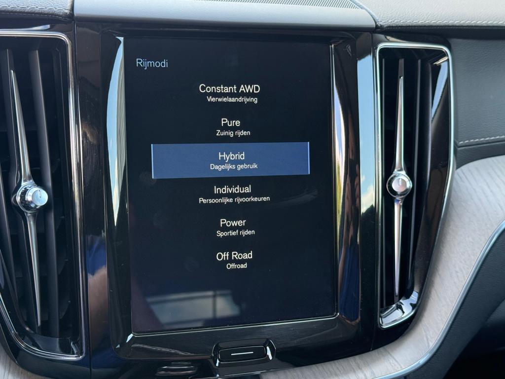 Volvo XC60 2.0 t8 twin engine awd inscription