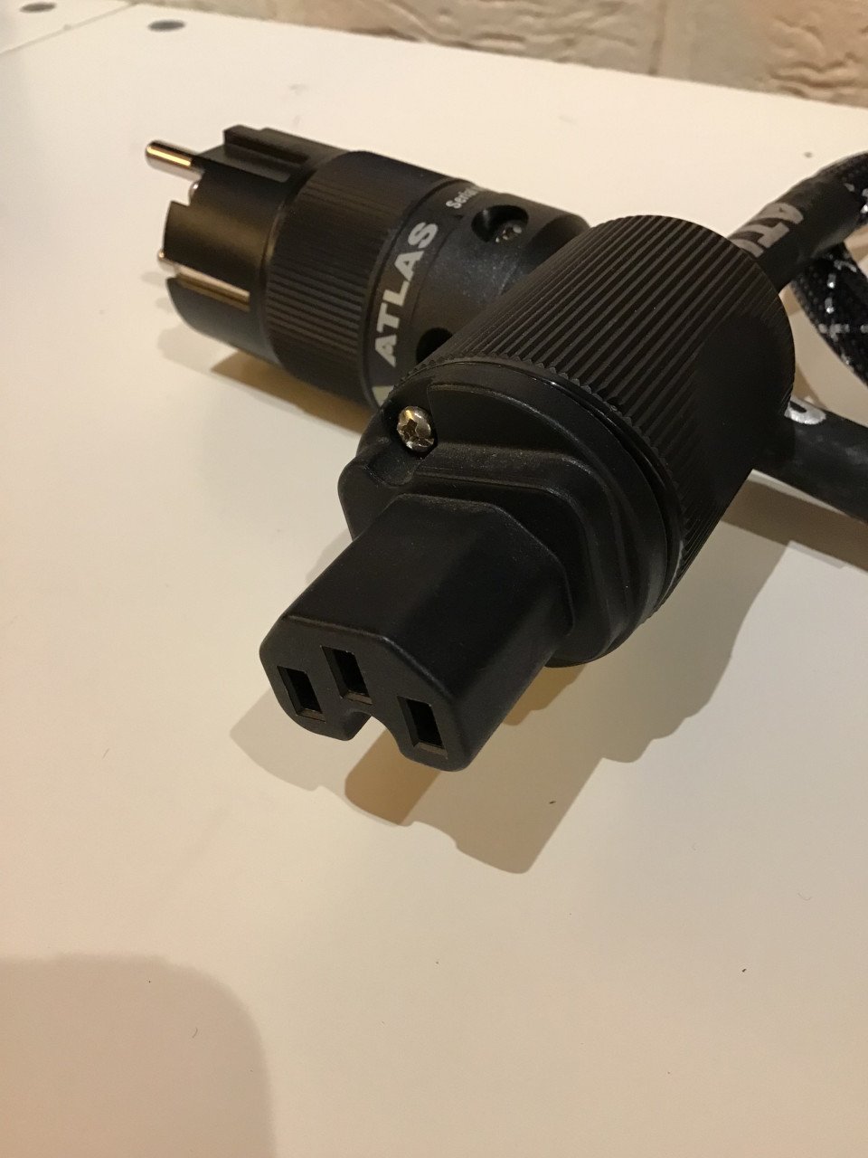 Atlas Cable Eos 4.0 High-End Power Cable GERESERVEERD