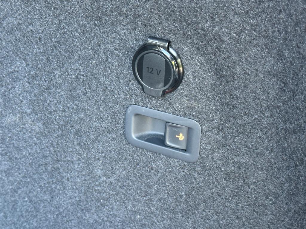 Volkswagen Golf 1.5 tsi 150pk goal | trekhaak | camera | dode hoek | rijkla