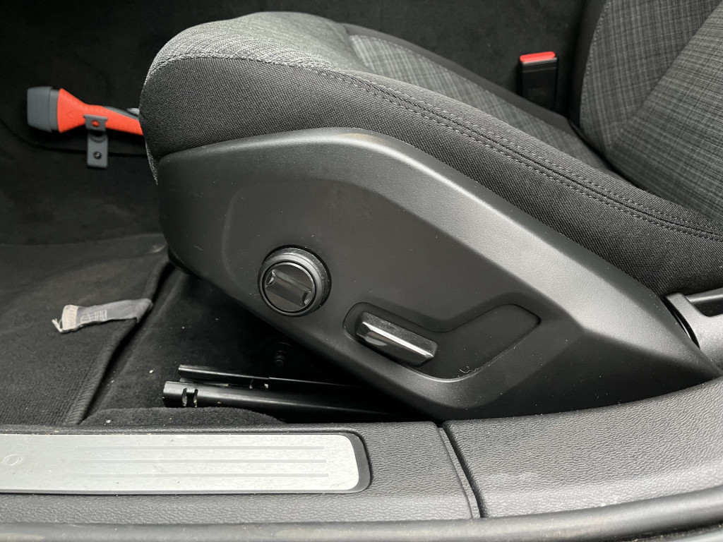 Volvo V60 2.0 b3 core aut. | auto pilot | carmera | stoel/stuurverw. | keyl