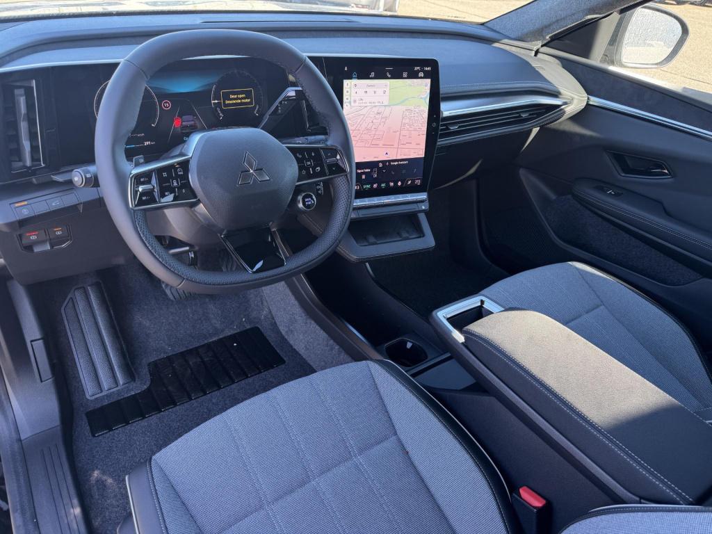 Mitsubishi Eclipse Cross intense+ 87 kwh