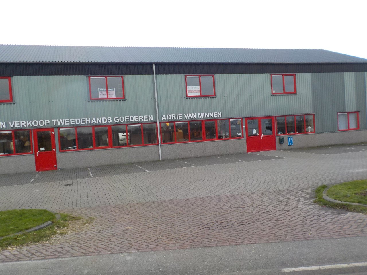Geheel massieve ridderstoel in zeer staat