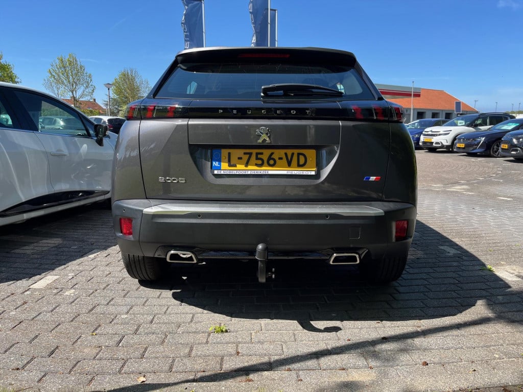 Peugeot 2008 allure 1.2 puretech 130pk