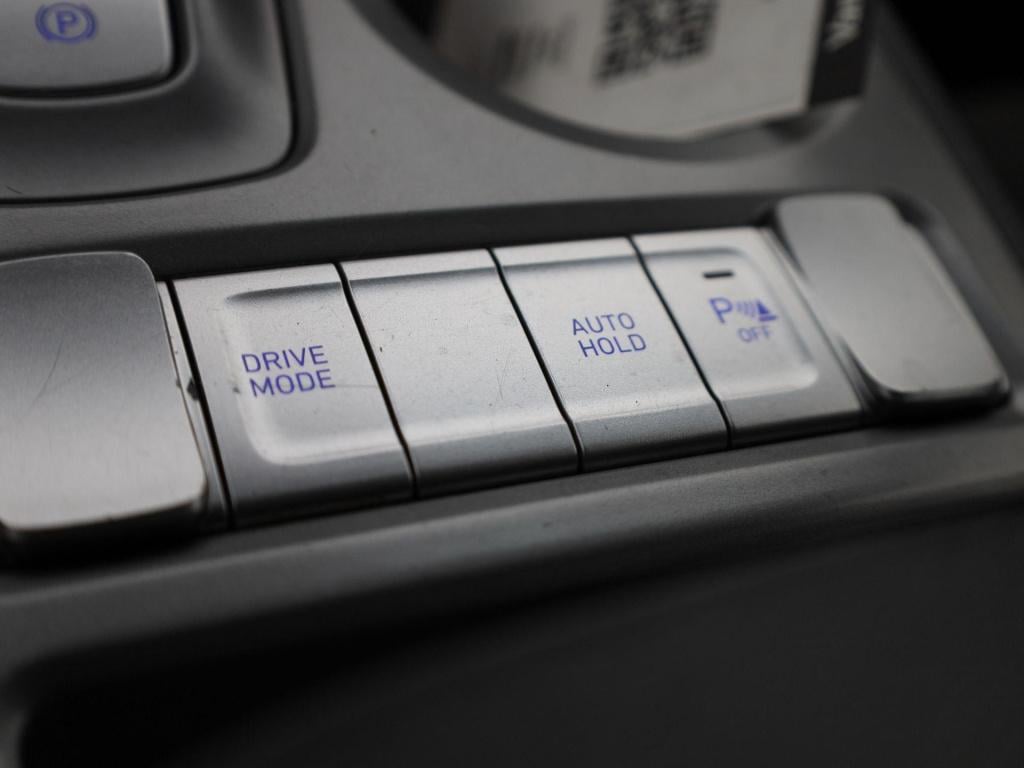 Hyundai Kona ev fashion 64 kwh