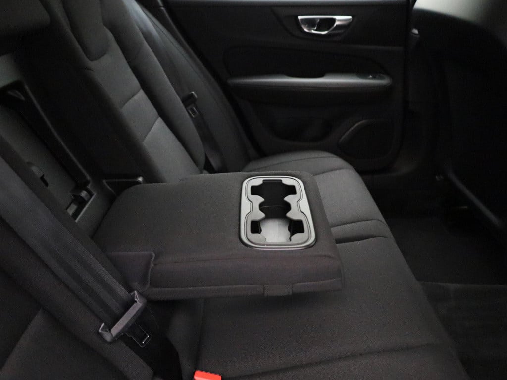 Volvo V60 2.0 b3 business pro | automaat | navigatie | apple carplay / andr