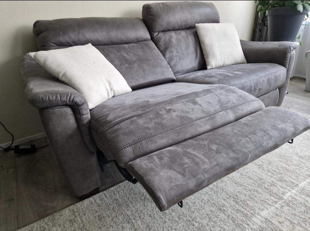 2 zits bank met elektrisch voetgedeelte