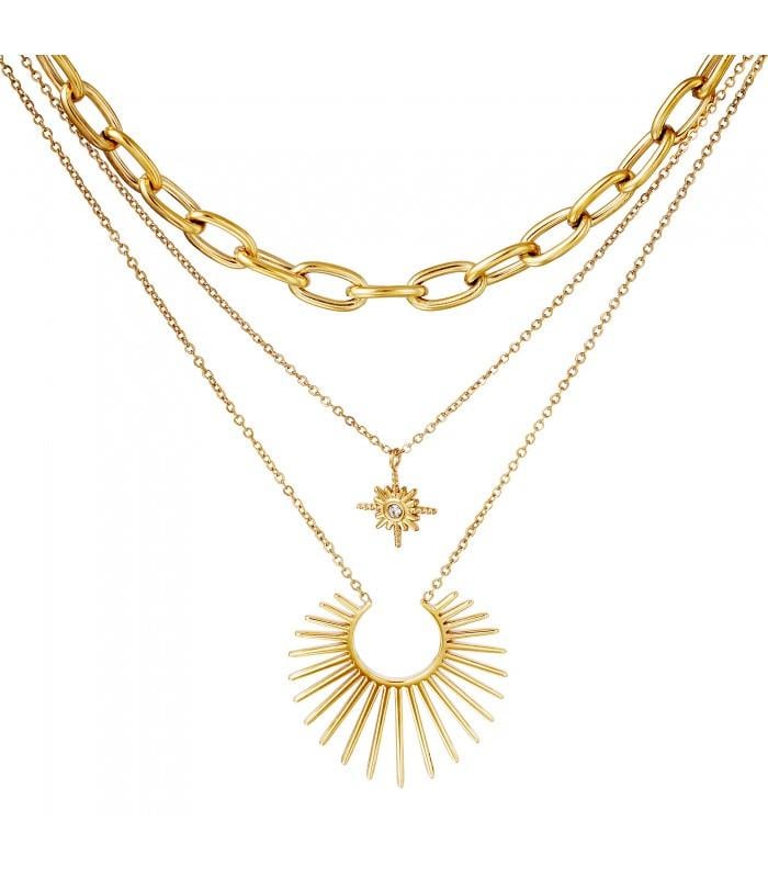 Goudkleurige drie laagse ketting met een hanger
