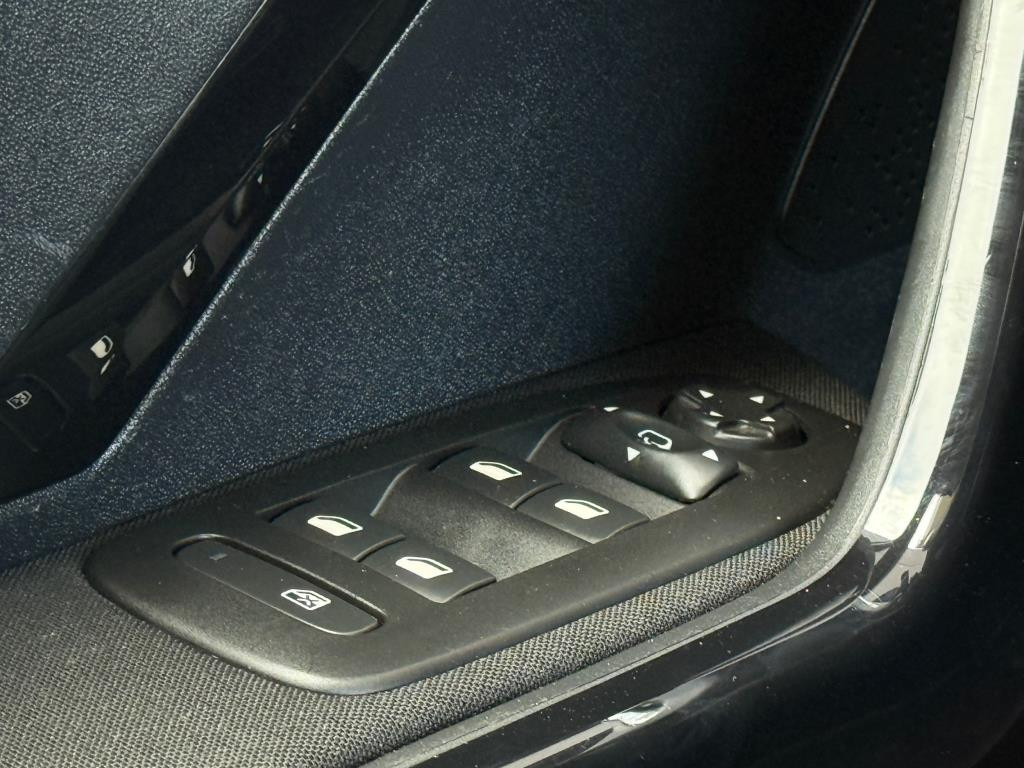 Peugeot 208 1.2 puretech allure