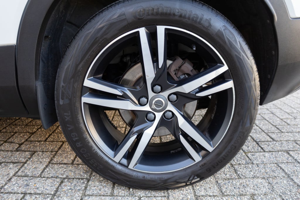 Volvo XC40 1.5 t5 recharge r-design full options! ✅pano✅h&k✅360°cam✅leer
