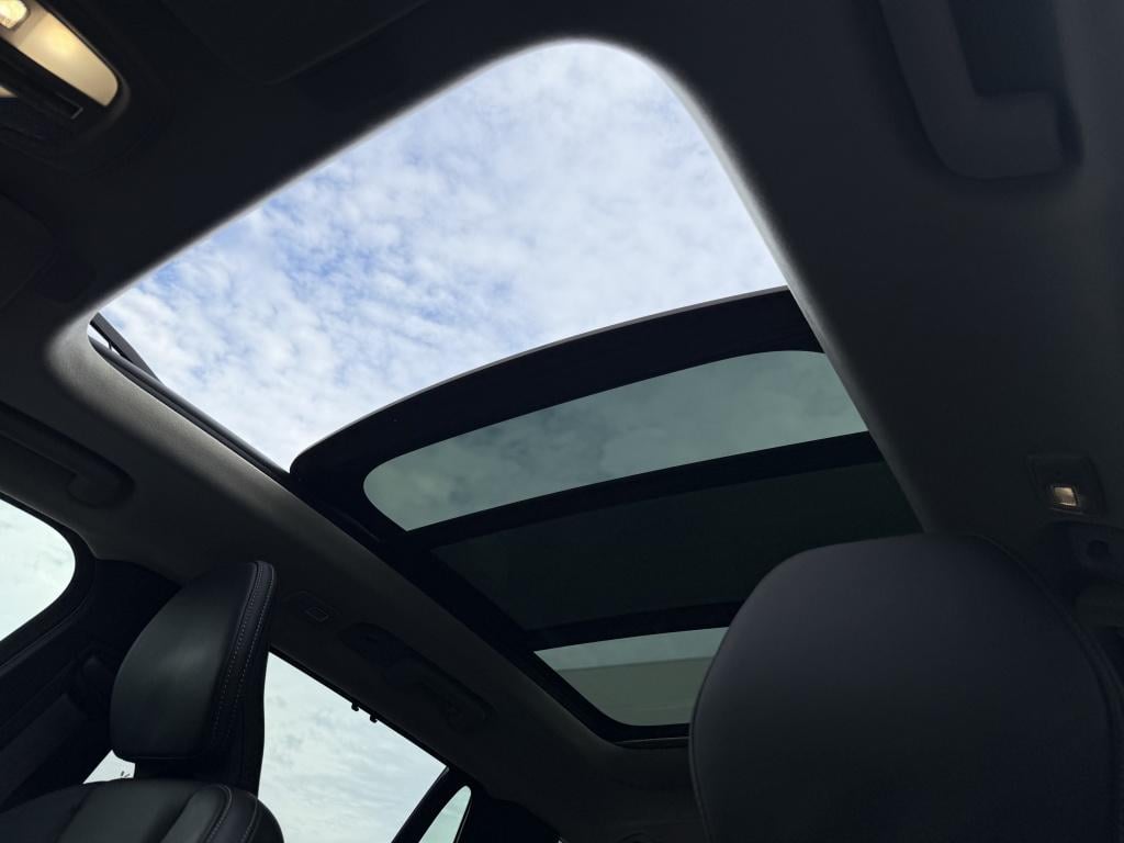 Volvo XC90 t8 455pk recharge ultra dark| full options! luchtvering| massage