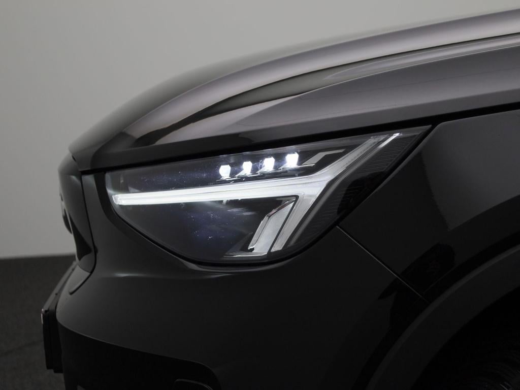 Volvo XC40 recharge core | automaat | apple carplay / android auto | virtua