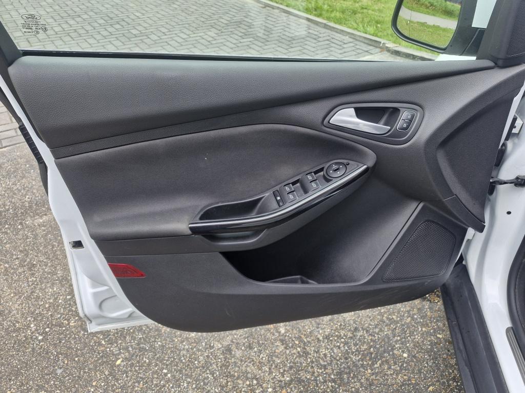 Ford Focus wagon 1.5 titanium