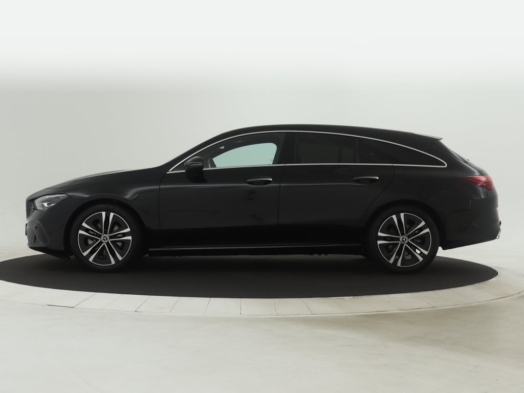 Mercedes-Benz Cla shooting brake 180 star edition luxury line | trekhaak | 